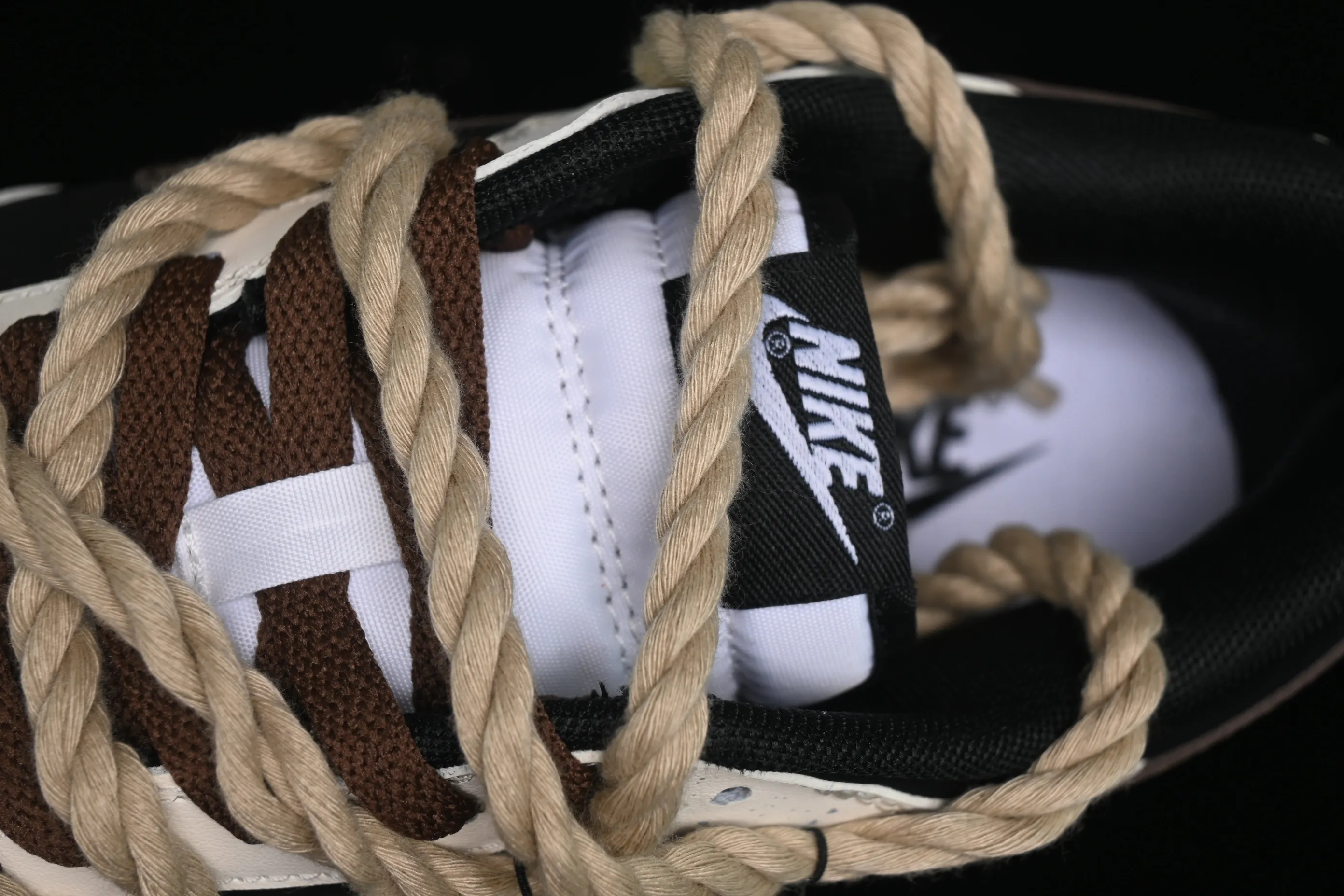 All categories Nk SB Dunk series Nk SB Dunk Low Low-top sneakers Nk Dunk Low TMS Little Red Panda Dopamine Mocha Chinese style splash-ink old deconstruction Low-top casual sneakers DD1391-100